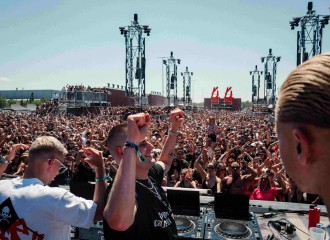Auf Hardrock folgt Techno: Peter-Gross-Bau Areal wird zur Bühne für Technoevents