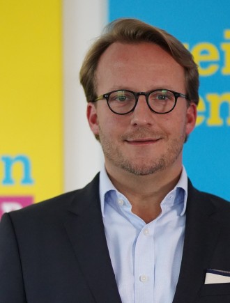 Portrait Jan Packebusch, CEO of the FDP party Baden-Württemberg